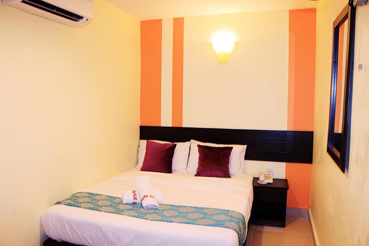 Sun Inns Hotel Ayer Keroh Kültér fotó