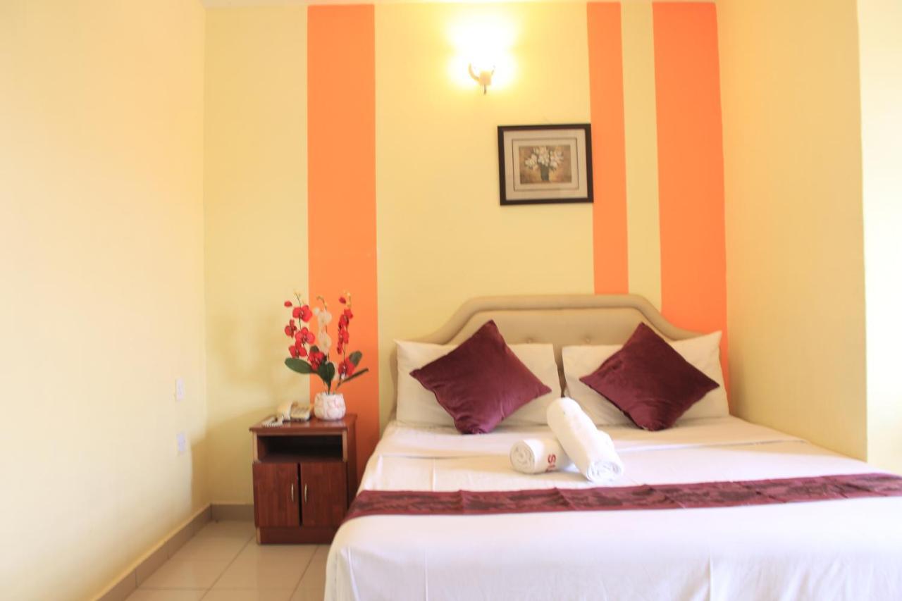 Sun Inns Hotel Ayer Keroh Kültér fotó