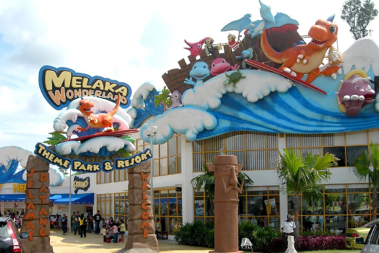 Sun Inns Hotel Ayer Keroh Kültér fotó